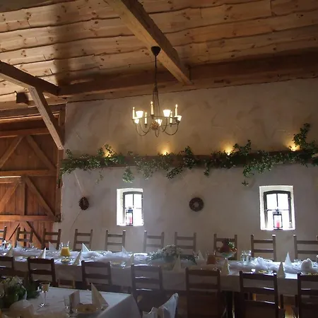 Avalon Polchowo Farm stay *