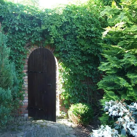 Avalon Polchowo Farm stay